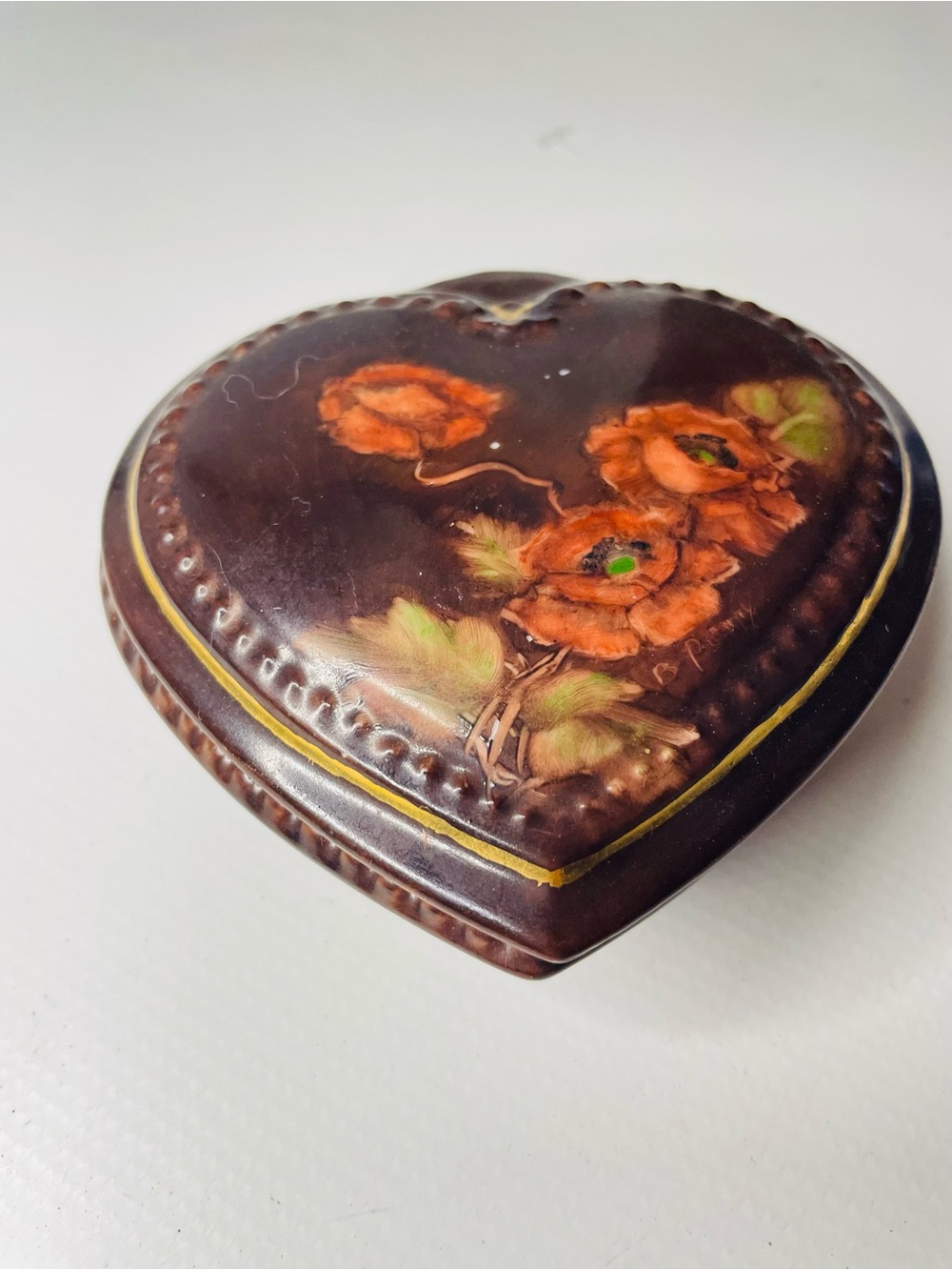 Vintage Heart Shaped Laqured Trinket Box Hand Painted Beaded Border